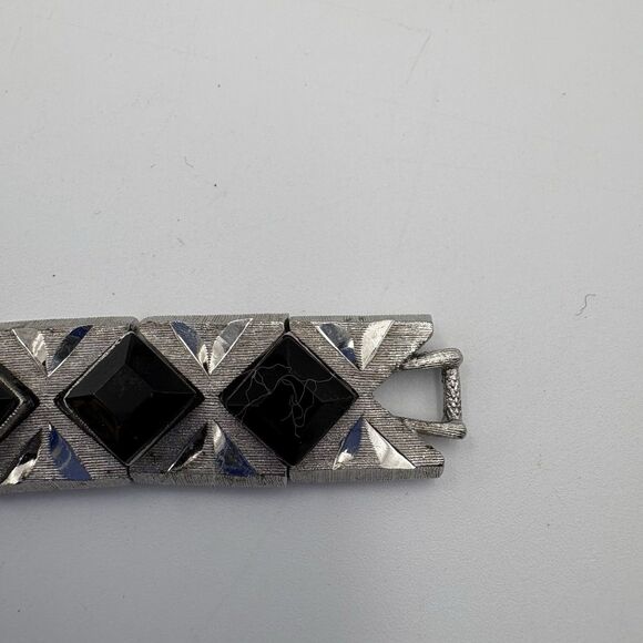 Womens Vintage Estate Chevron Silver Toned Onyx Bracelet With Clip On Earrings - Picture 4 of 6